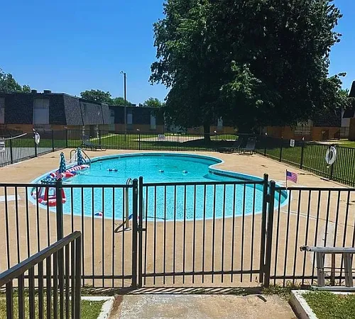 Jasper Gardens Apartments Photo 1