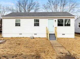 2403 Lee St, Hopewell, VA 23860