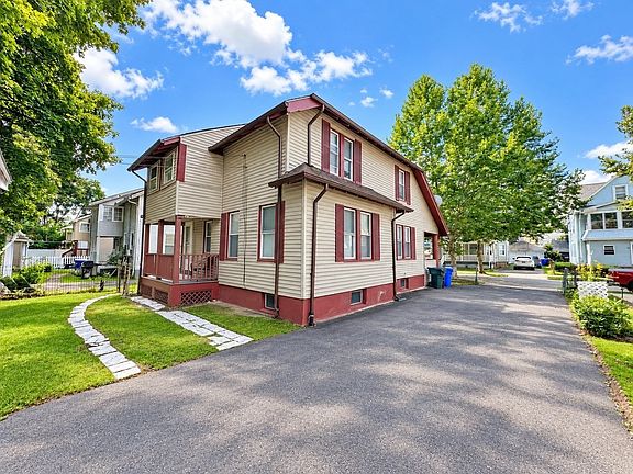 2nd image of 65 Rochelle St