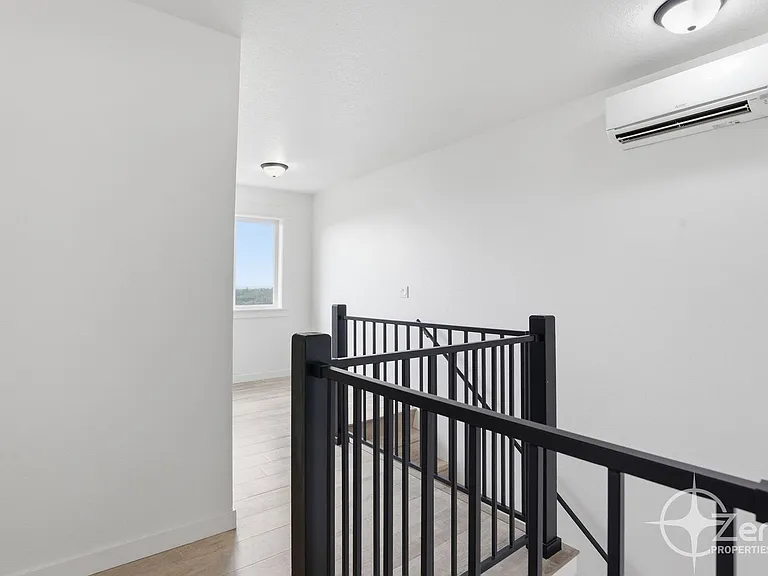 2015 NE North Fork Ave — Photo 20