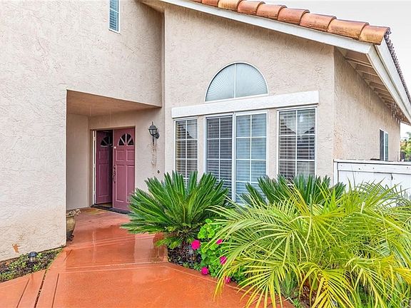 5th image of 40112 Zamura Ct