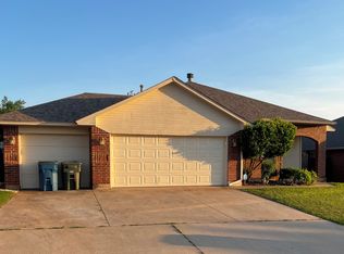 2008 Cedar Meadow Ln, Edmond, OK 73003