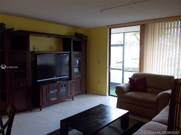 3rd image of 5550 NW 44th St APT 111B