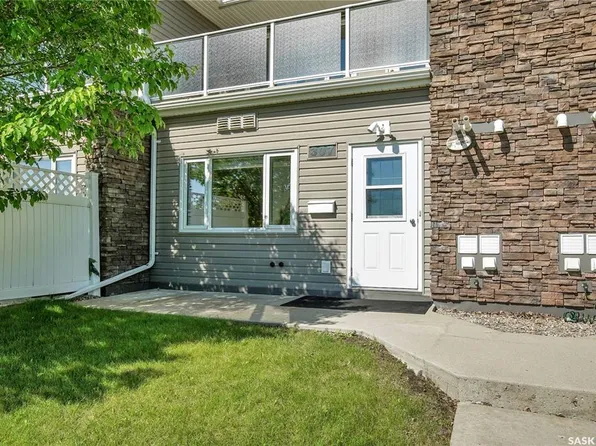 UNIT 307-1022 Hampton CIRCLE, Saskatoon, SK S7R 0K4