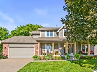 6102 S 157th St, Omaha, NE 68135