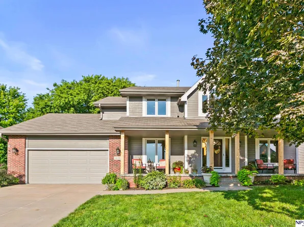 6102 S 157th St, Omaha, NE 68135