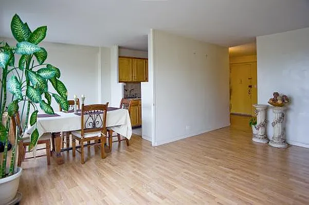 Sold by Fillmore | media 18