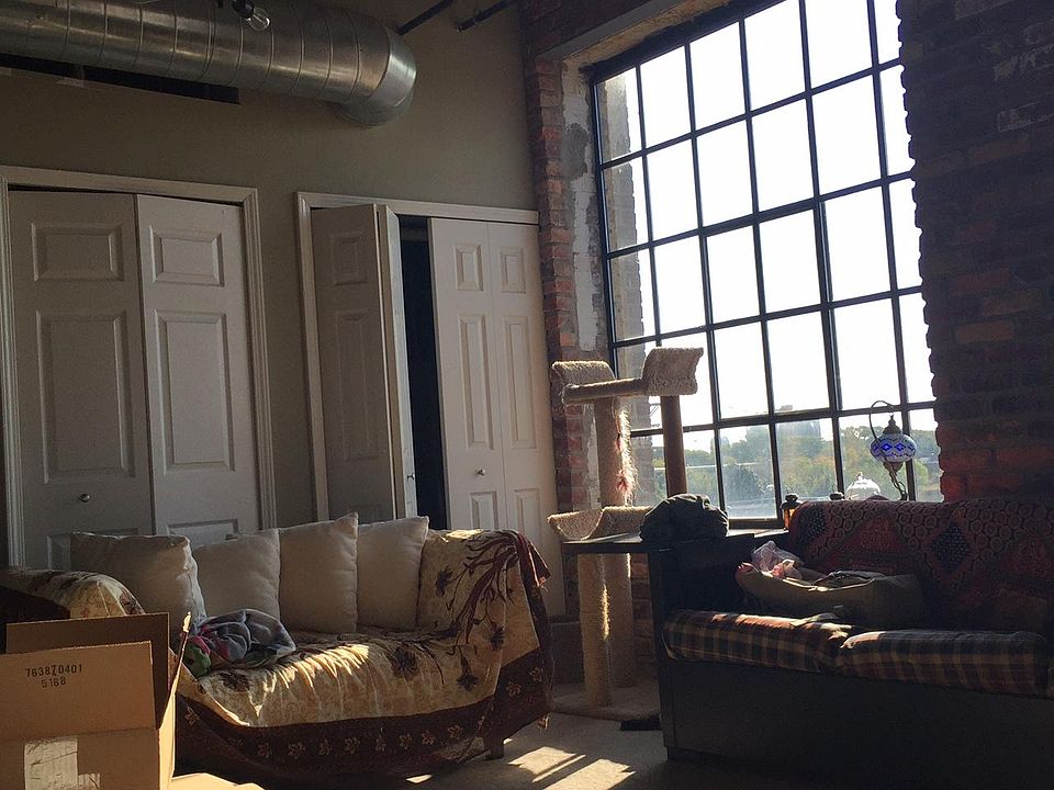 2nd image of 1551 Winder St APT 304