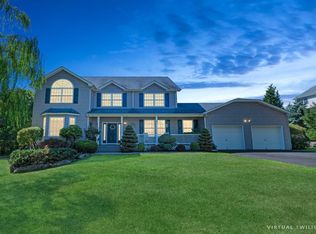 1009 Verde Vis, New Windsor, NY 12553