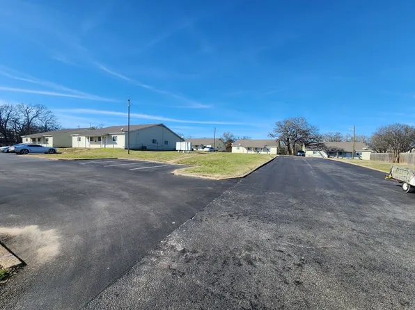 Welcome Home to The Oaks Fourplexes, 222 Fm 485 #36, Hearne, TX 77859