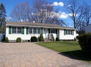 43 S Newtown Ave, Selden, NY 11784