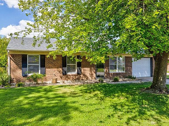 3rd image of 3609 N Dove Loop