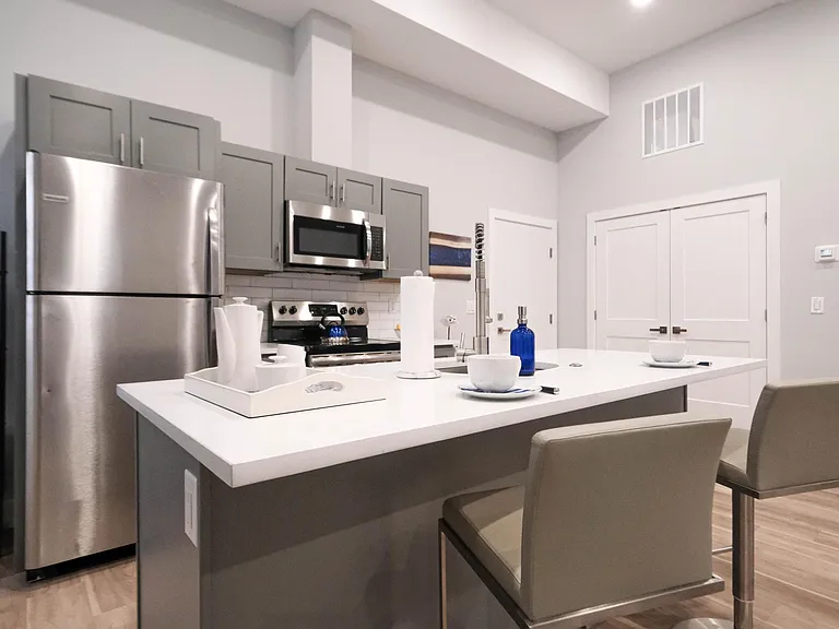 1022 Wood St #101 — Photo 4