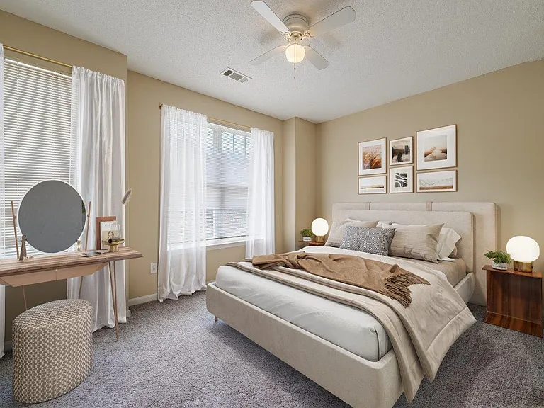 Falls Creek Apartments and Townhomes — Photo 7