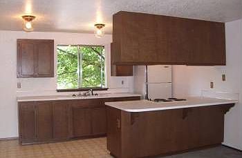 3rd image of 27474 Serene Dr NE