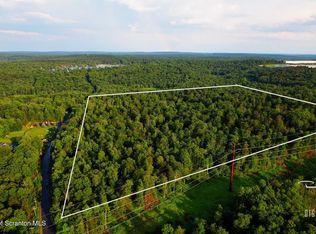 10.01 Am Hughes Blvd, Gouldsboro, PA 18424