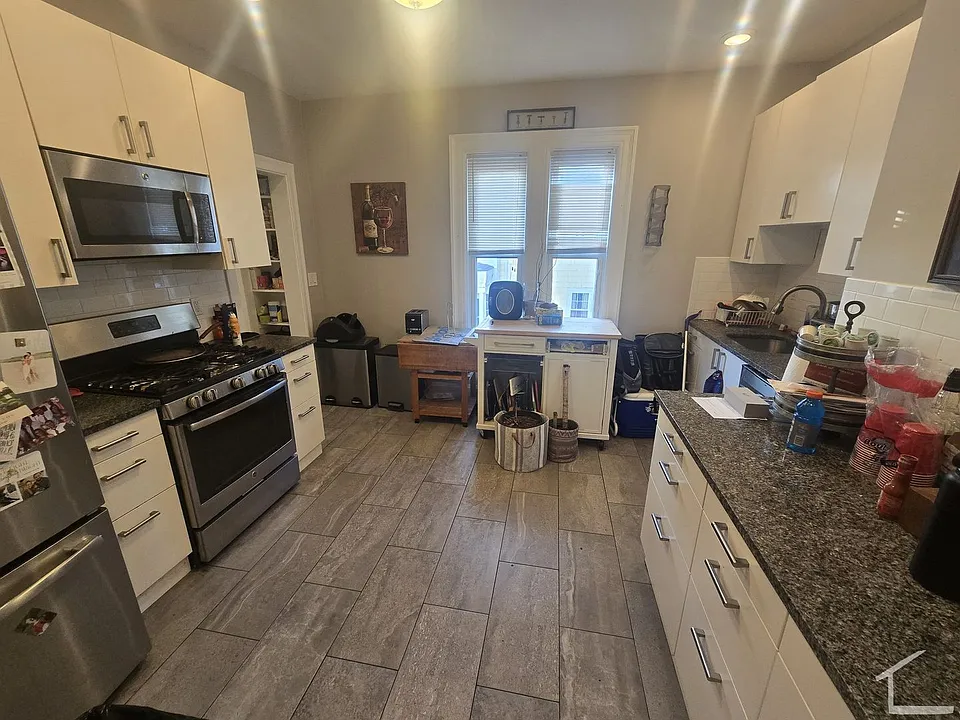 99 Summer St #2
