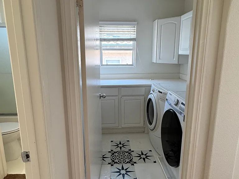 973 Yosemite Dr — Photo 35