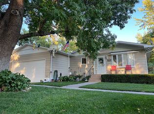 208 Block Ave, Hildreth, NE 68947