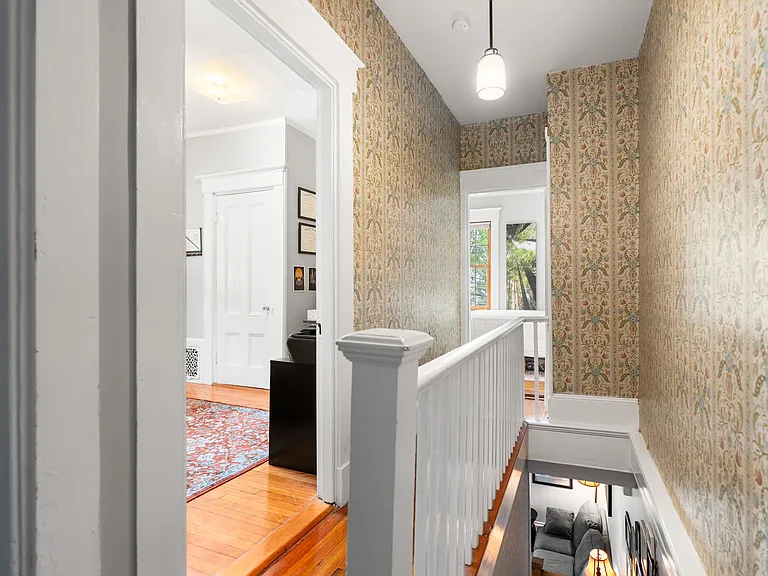 Cottage St — Photo 20