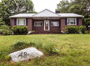 48 Hynes Ave, Groton, CT 06340