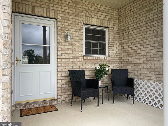 2nd image of 606 Allegheny Cir