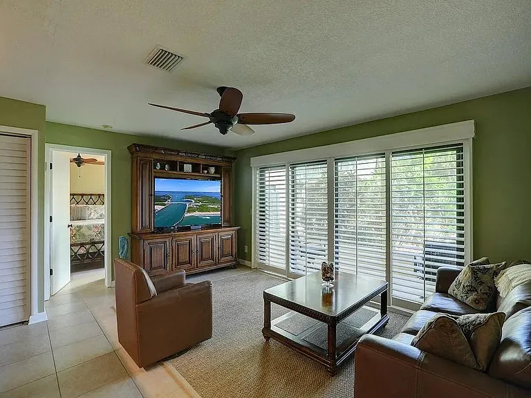 5835 Marina Dr #1 — Photo 8