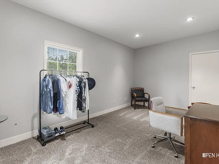2904 Sturdevandt Pl — Photo 26