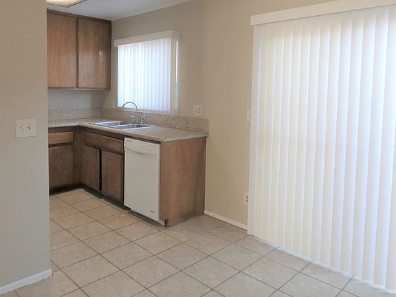 5th image of 18729 Clarkdale Ave APT D