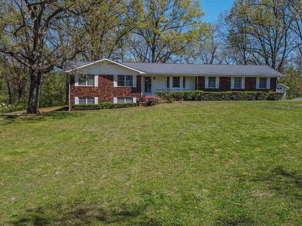 218 E 20th St, Benton, KY 42025