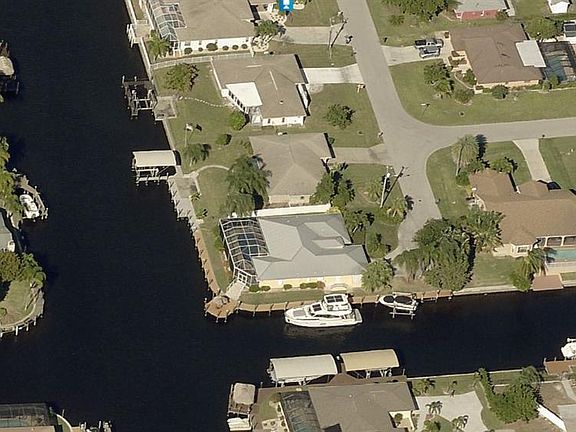 2nd image of 1018 SE 21st Ave