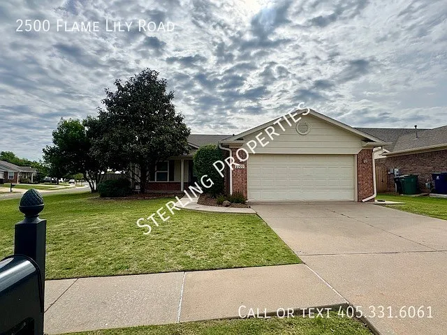 2500 Flame Lily Rd — Photo 3
