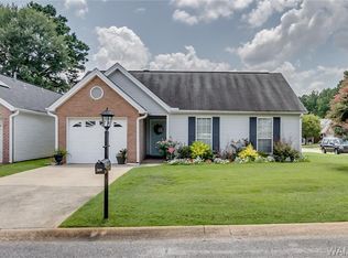 1109 Mockingbird Ln, Northport, AL 35476