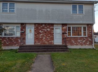 10 Wetherell St, Manchester, CT 06040