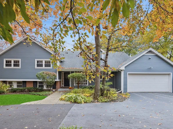 1233 Eastwood Ln, Northbrook, IL 60062