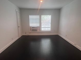 605 Enid St, Houston, TX 77009