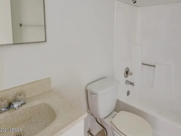 1709 W Mountain View Rd #201 — Photo 6