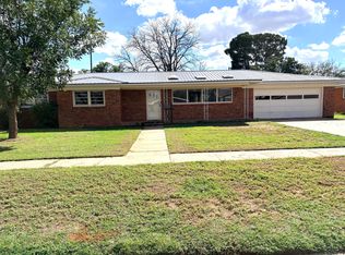 1214 E Broadway St, Brownfield, TX 79316