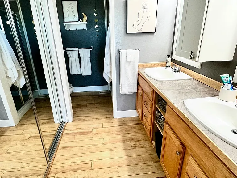 5523 Drakes Ct — Photo 10