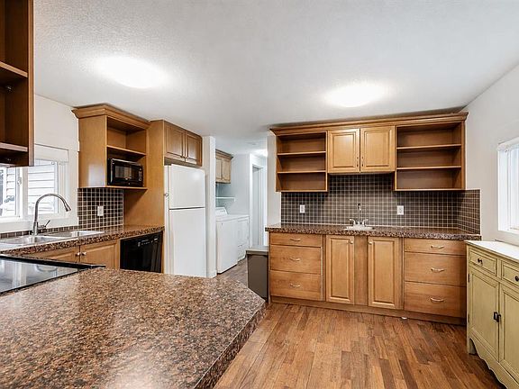 3rd image of 56 W Spring Dale Cir SE