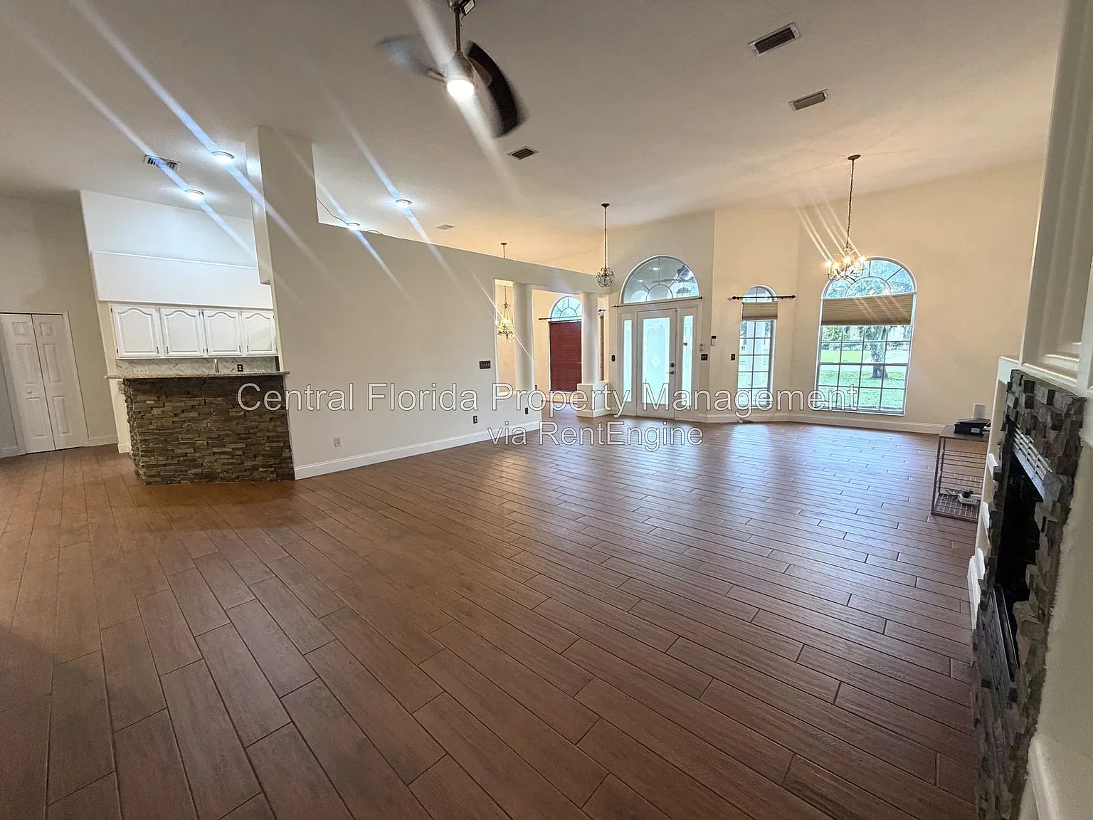 4 bed, 3.0 bath, 2508 sqft, $2,799 — Photo 4