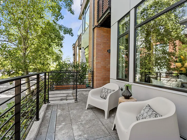 1688 NW Riverscape St — Photo 6