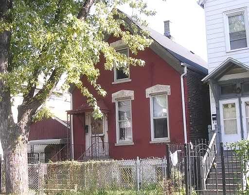1st image of 1633 N Fairfield Ave