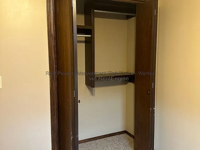1548 W Hickory St — Photo 17
