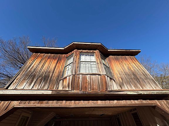 3rd image of 5091 Clinton Rd
