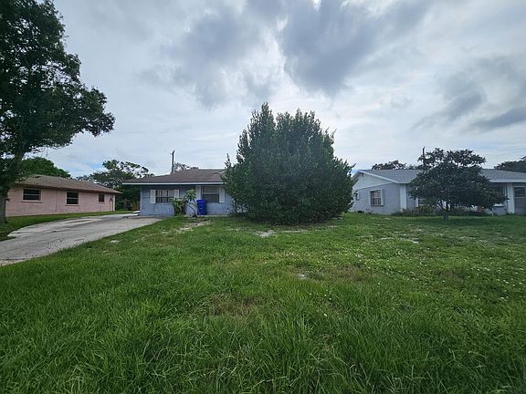 3rd image of 338 8th Avenue SW