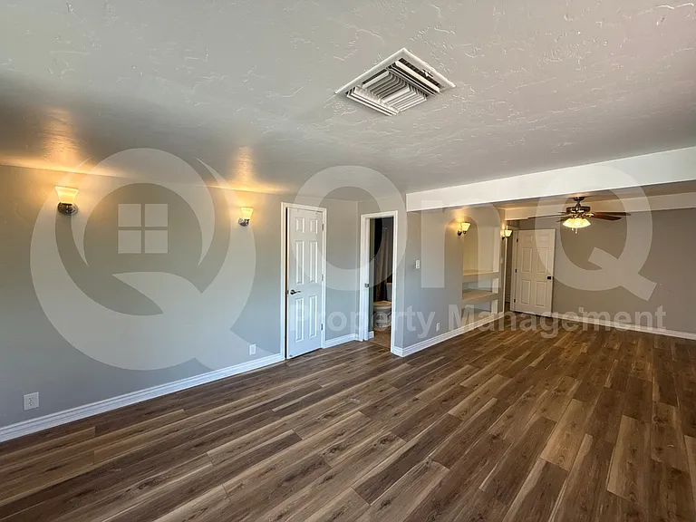 7408 E 29th St — Photo 23