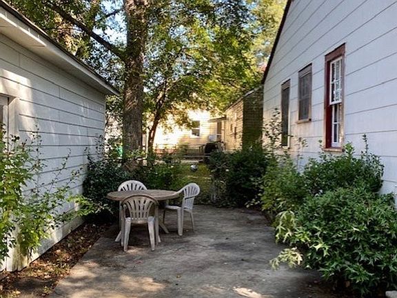 2nd image of 5017 East St