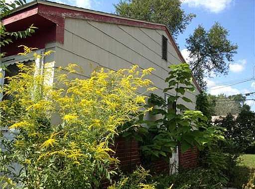 2nd image of 2353 Cedarcliff Dr
