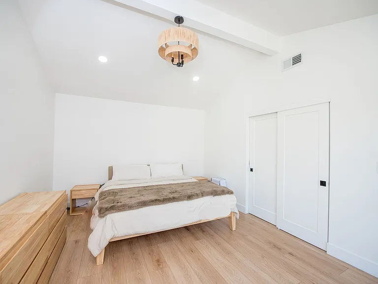 9891 Hot Springs Dr — Photo 21
